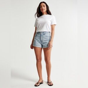 Abercrombie & Fitch Curve Love High Rise Mom Short